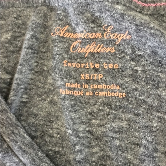 American Eagle Favorite Tee - Picture 3 of 5